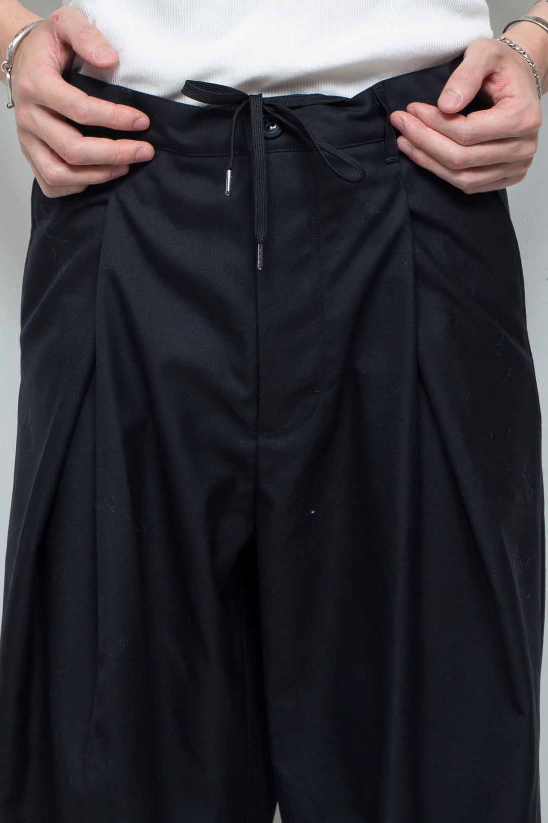 High Twist Layered Tack Wool Twill Pants D.NAVY