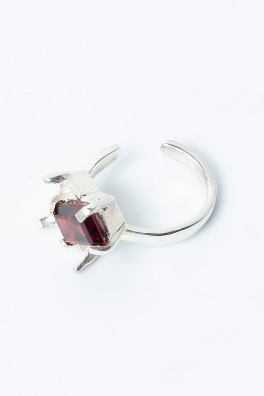 outsider ear cuff (garnet sv)