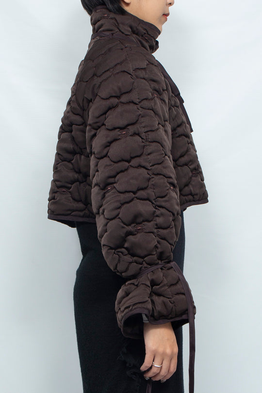 REMOVABLE 3D PRINTED BUTTON QUILTED SHELL SHORT JACKET DARK BROWN