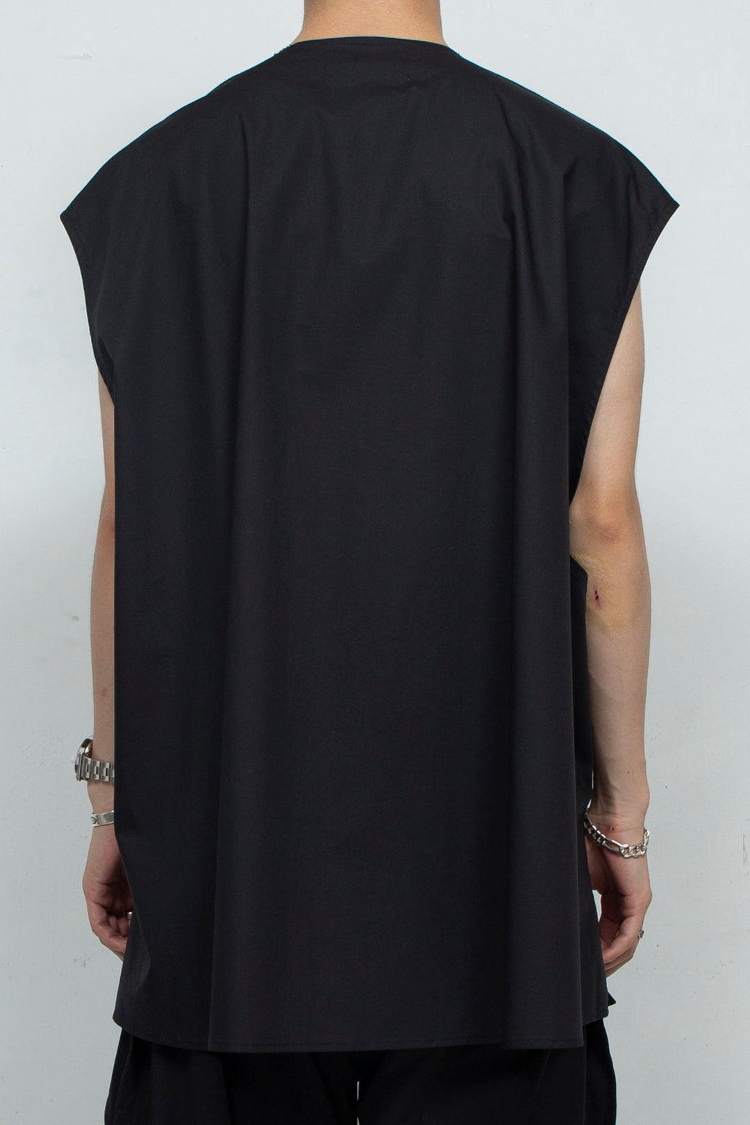 NO SLEEVE BLOUSE FOR LAYER BLACK