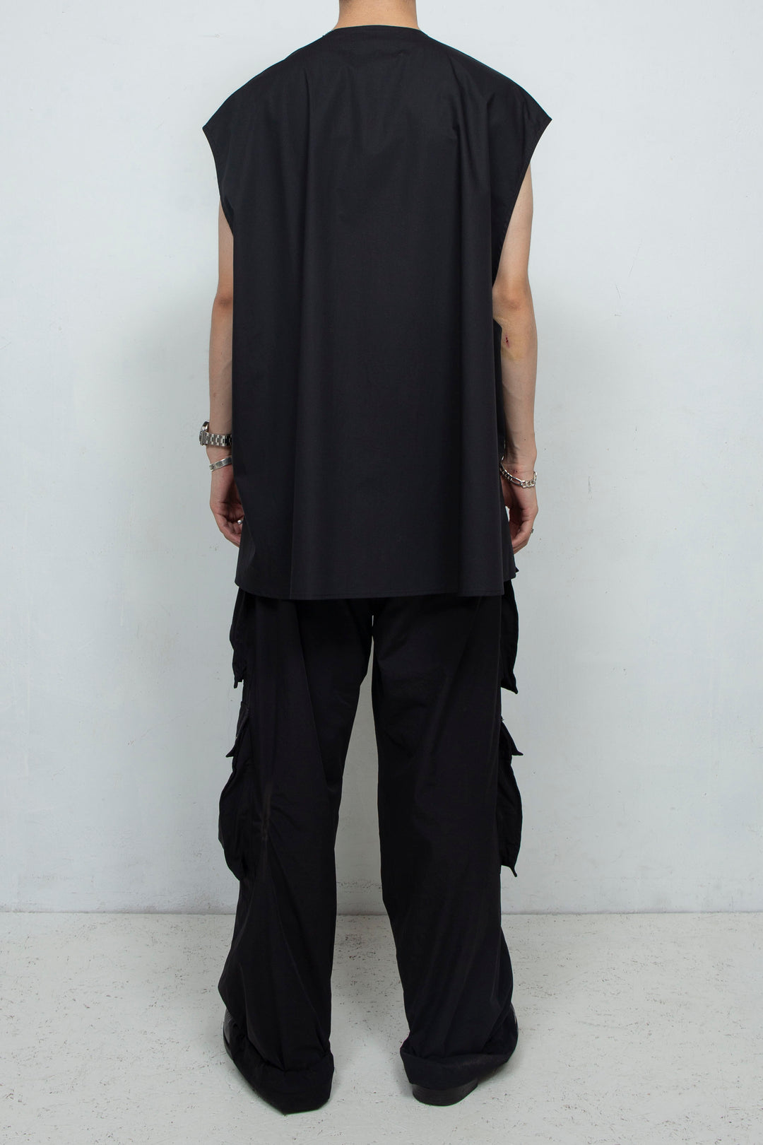 NO SLEEVE BLOUSE FOR LAYER BLACK