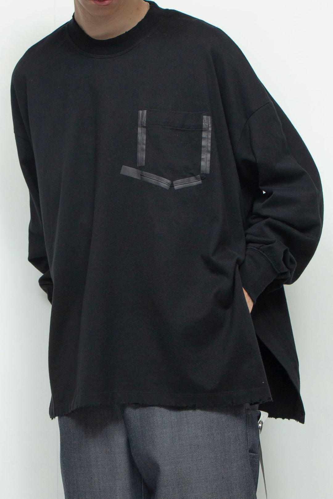 Taping aid damage pullover BLACK