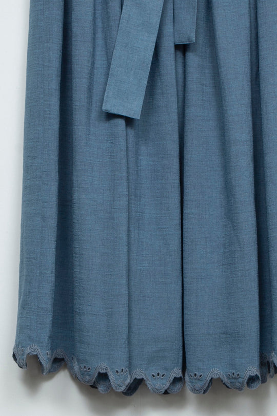 ritsu Wave eyelet embroidery gathered skirt blue