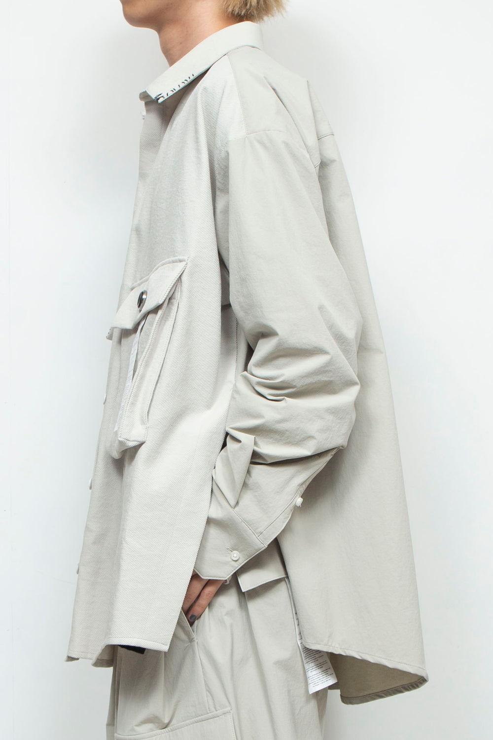 Hand-stitched CPO shirt jacket FROSTY WHITE