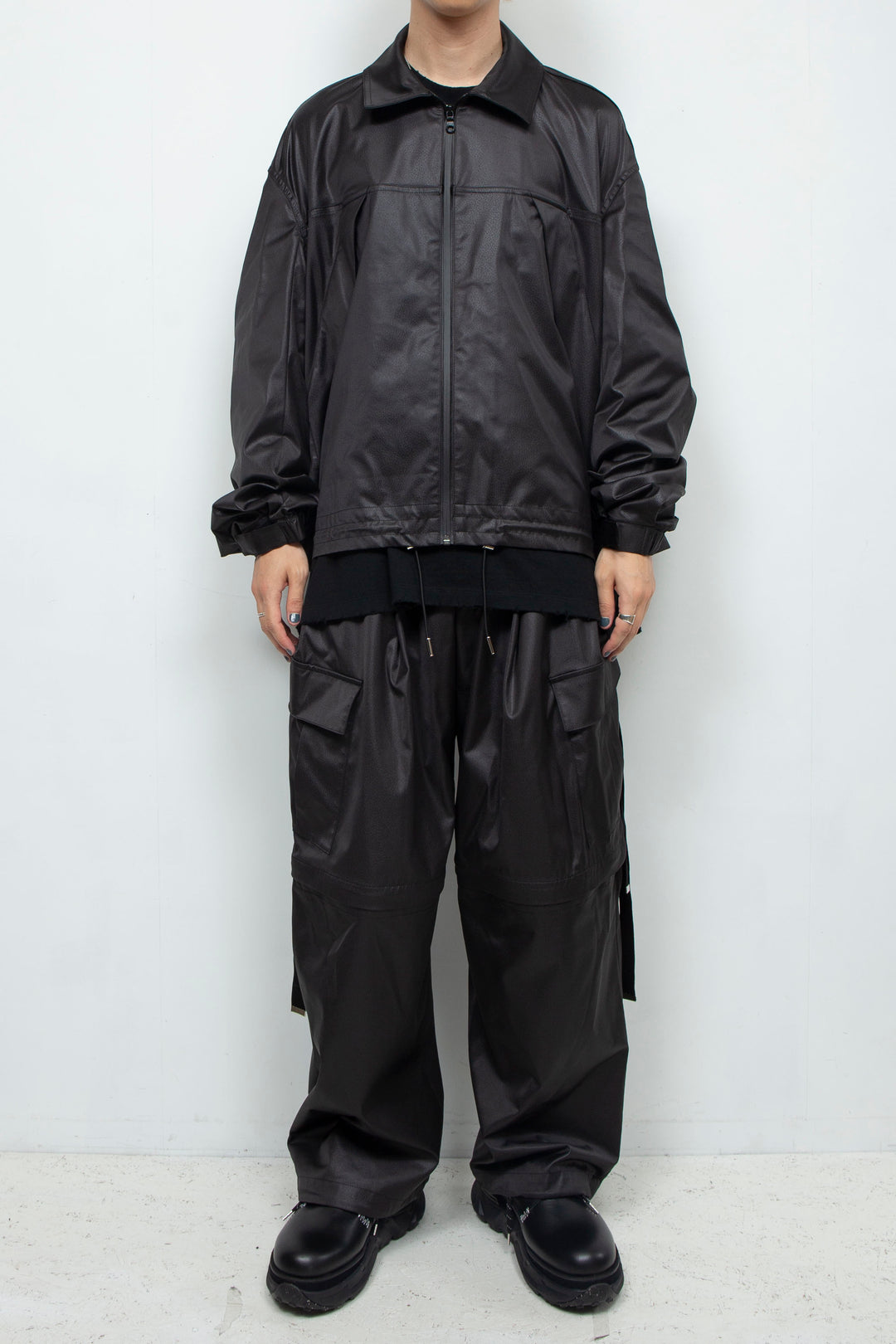 Fake-fake leather detachable cargo pants BLACK