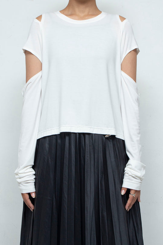 Shoulder slit long T-shirt