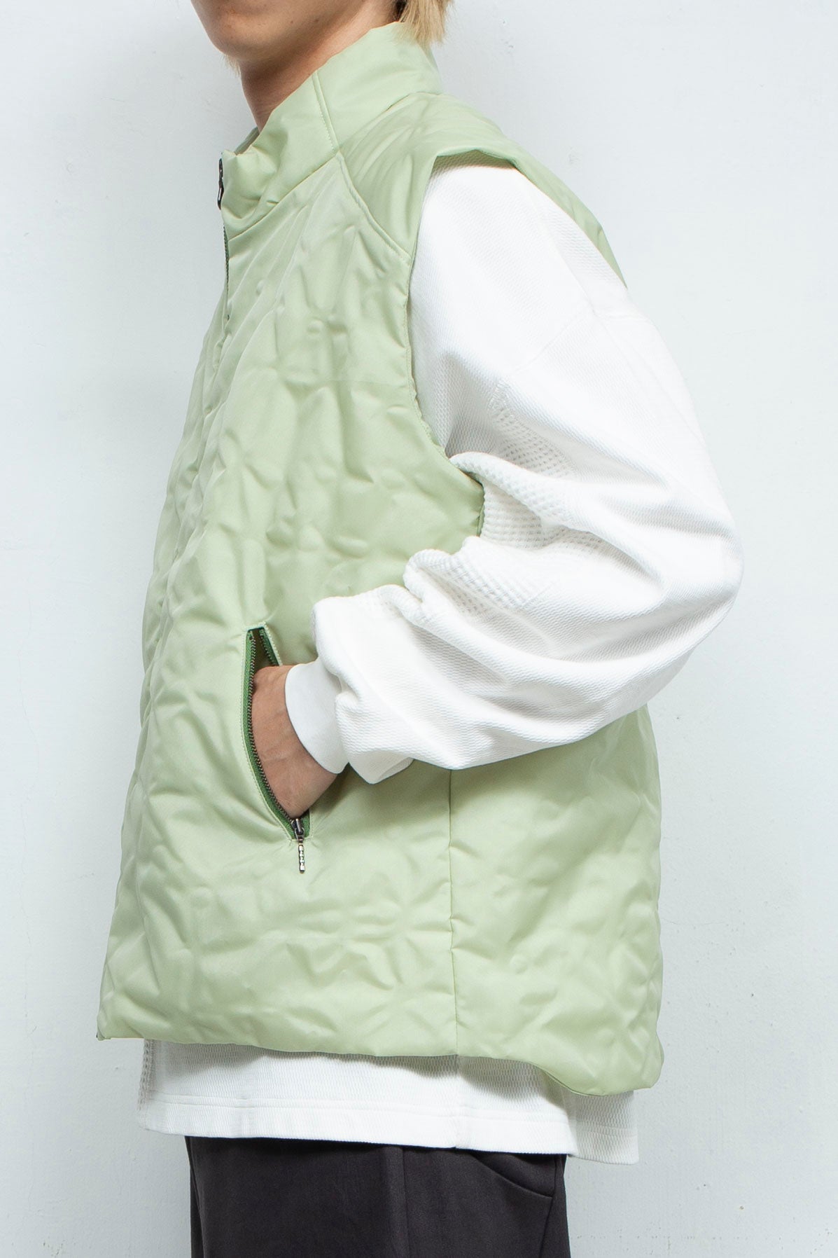 ryaw - 【残りわずか】Leaf Vein Vest(NYLON) | ACRMTSM ONLINE