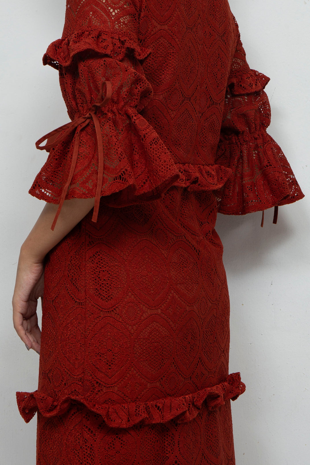 ANEMONE LACE DRESS RED