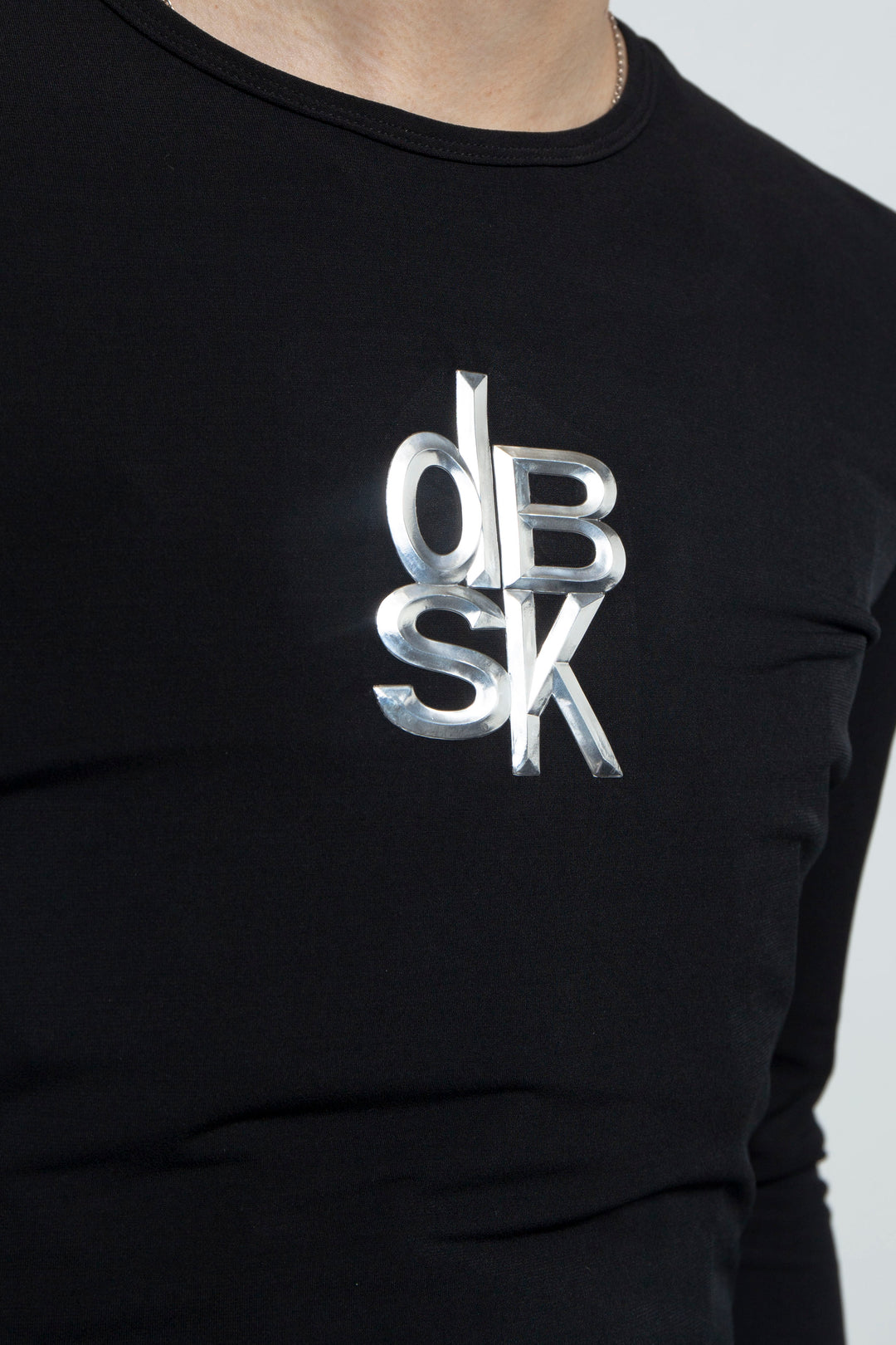 dBSK Motif Slim Fit Tops / BLACK