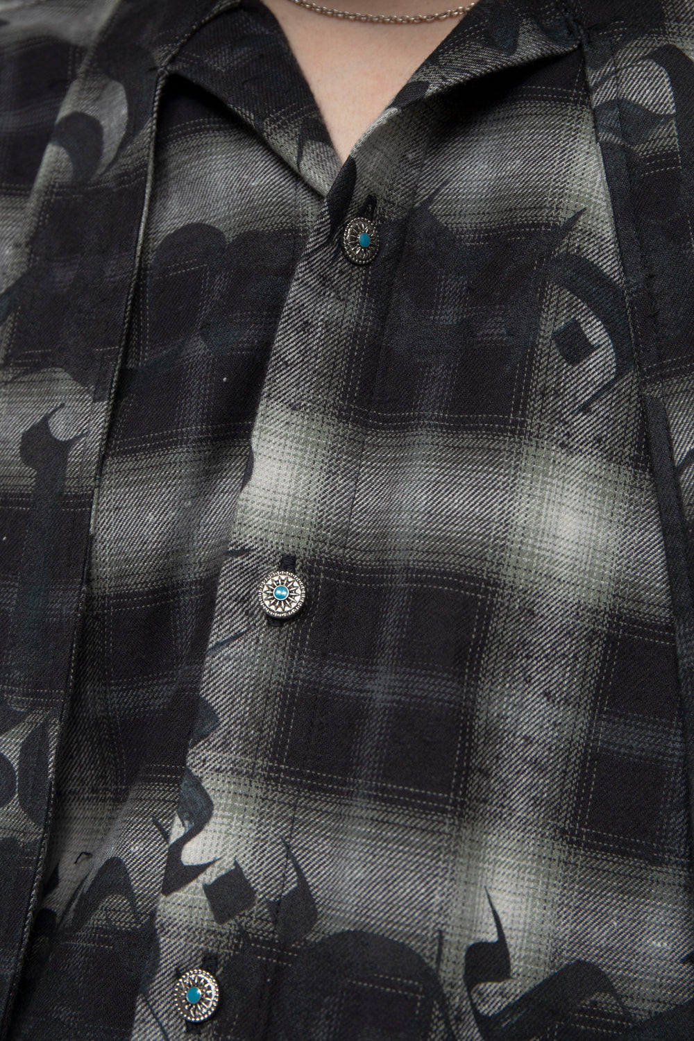 Calligraphy Graphic Bowtie Flannel Shirt / BLACK