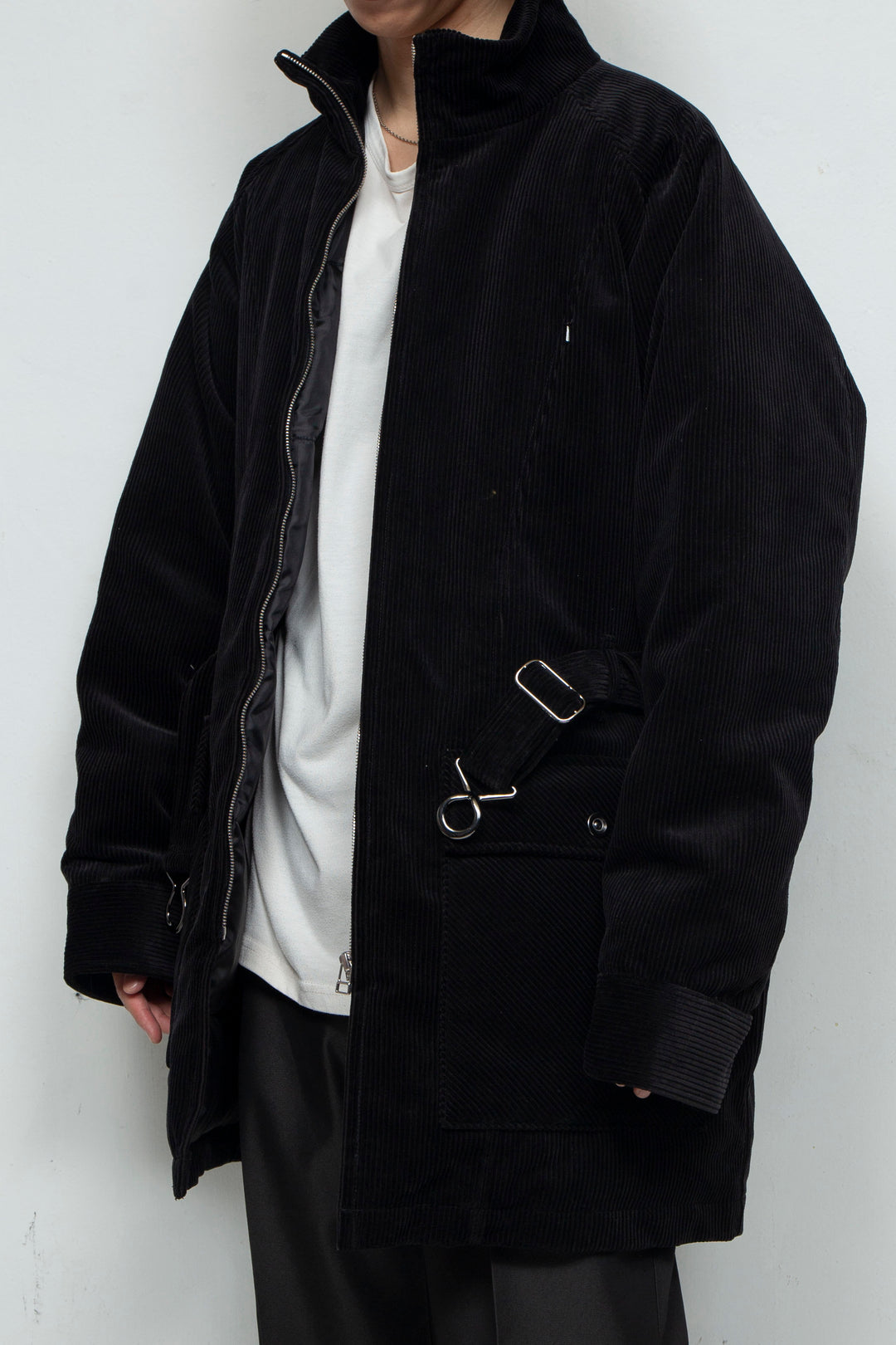 "KATAHDIN" Corduroy Down Half Coat BLACK