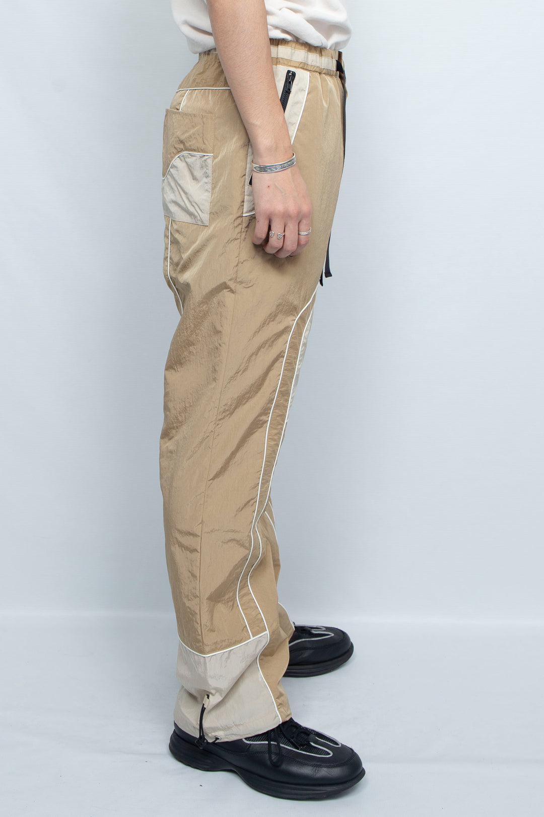 Nylon Line Pants Beige