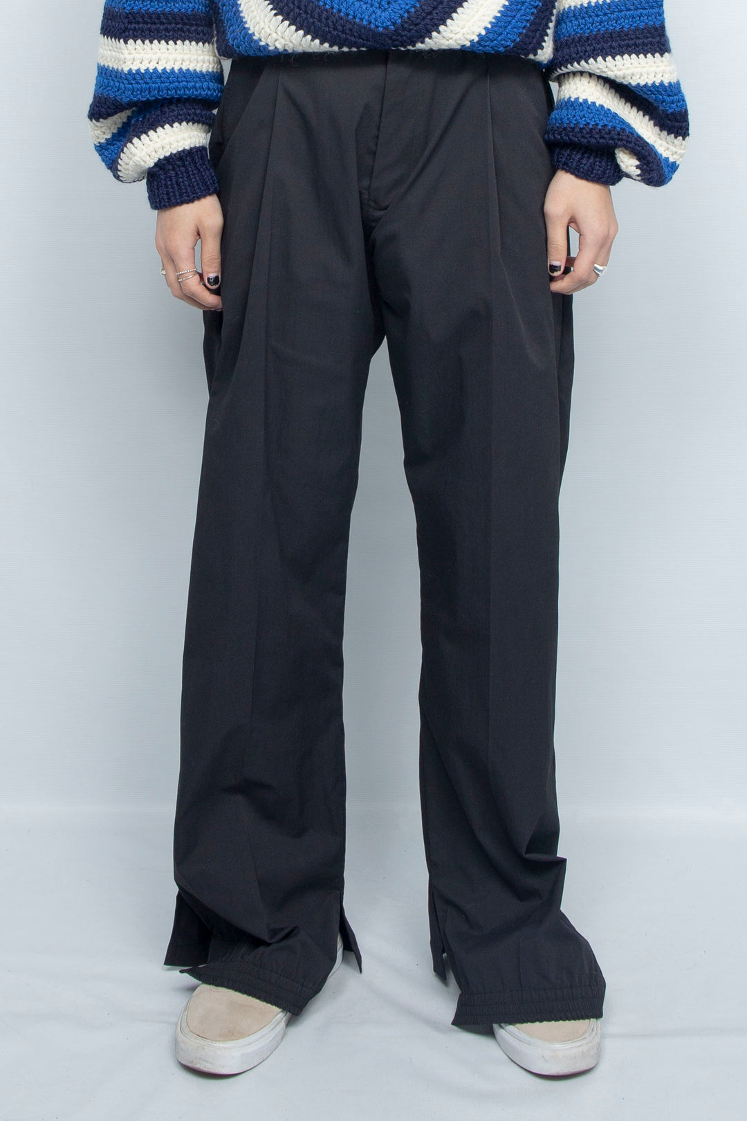 HEM SHIRRING TECH TROUSERS BLACK