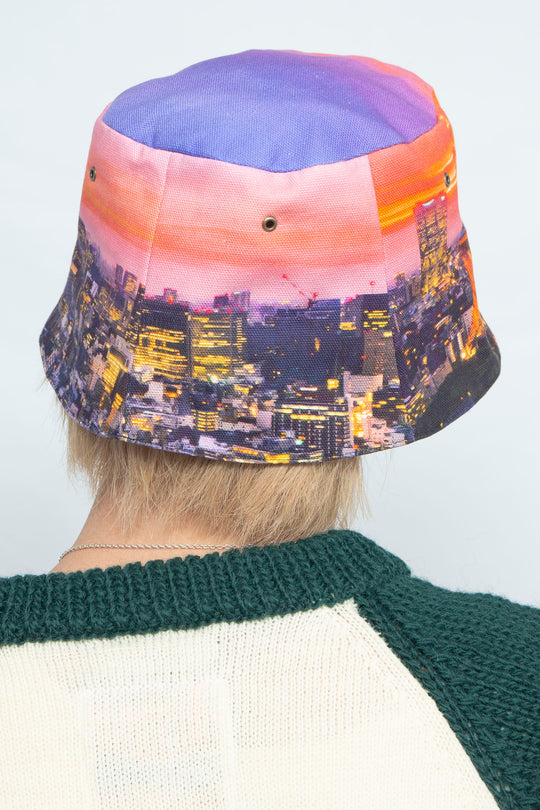 PHOTOGRAPH BRIMLESS BUCKET HAT