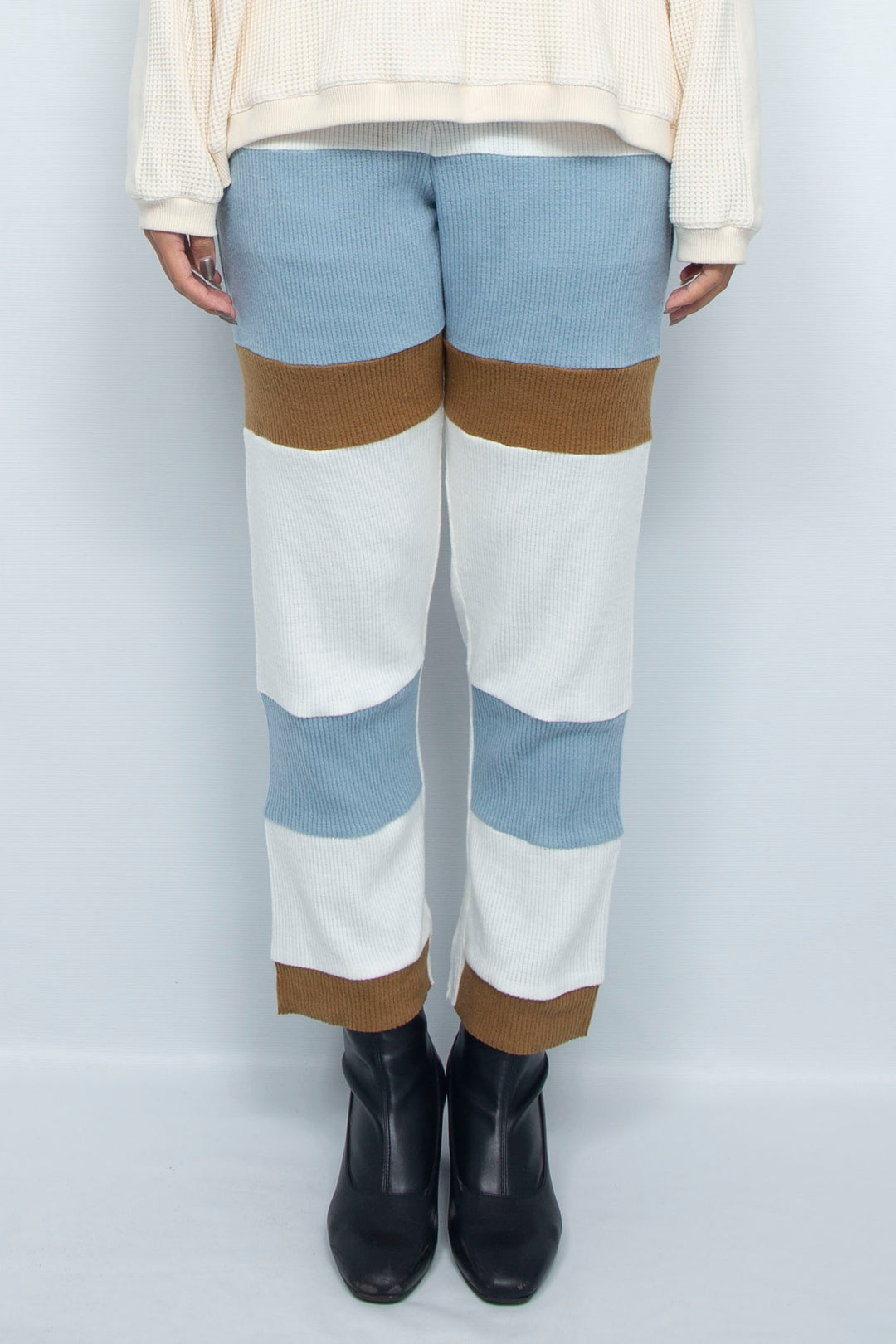 border stripe pants