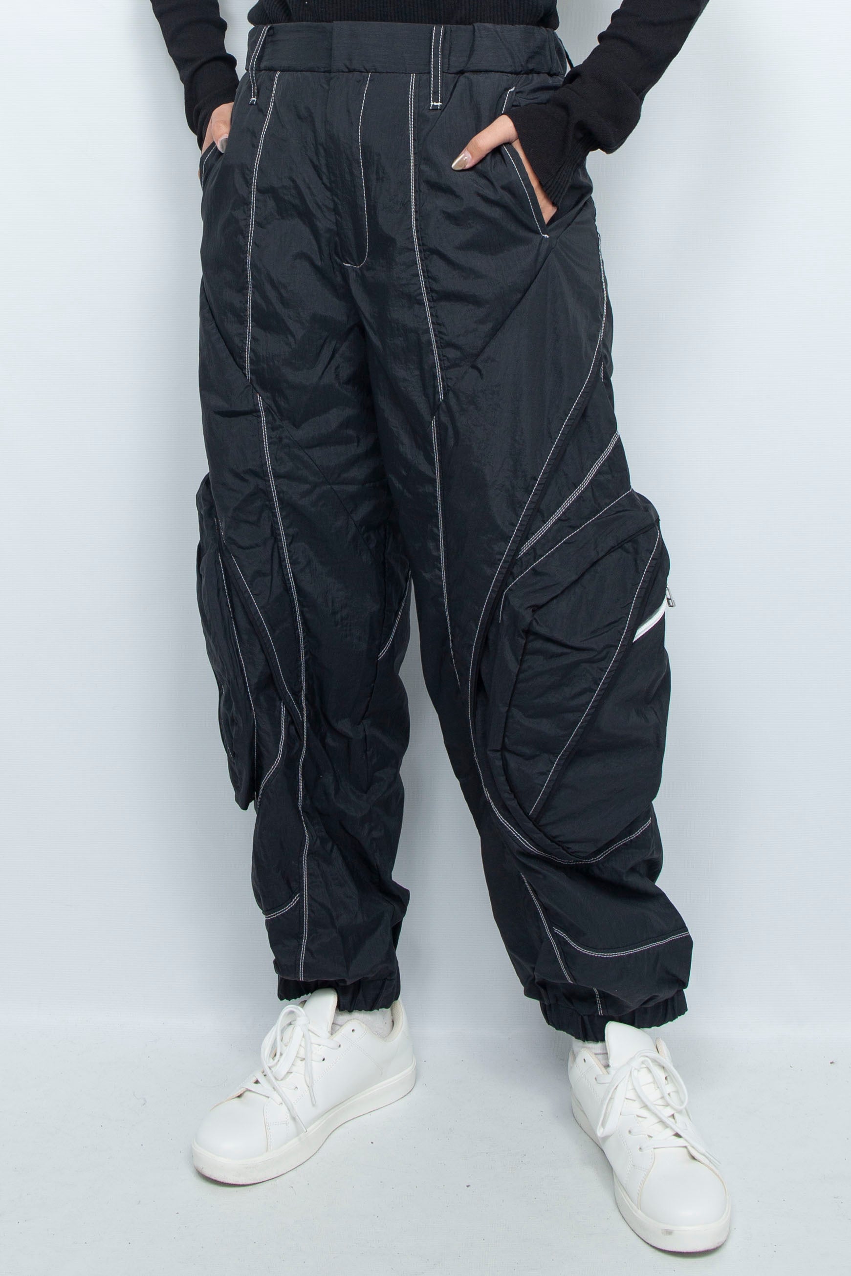 【関税込み】Balmain ブラック ジッパー カーゴパンツ Stretch Nylon Cargo Pants - Black – LÝFT