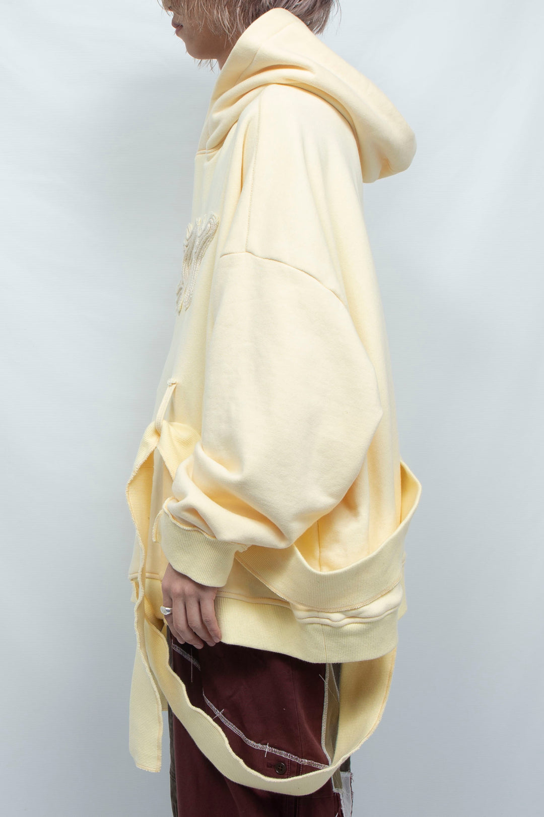 OVER BELT HOODIE CREAM