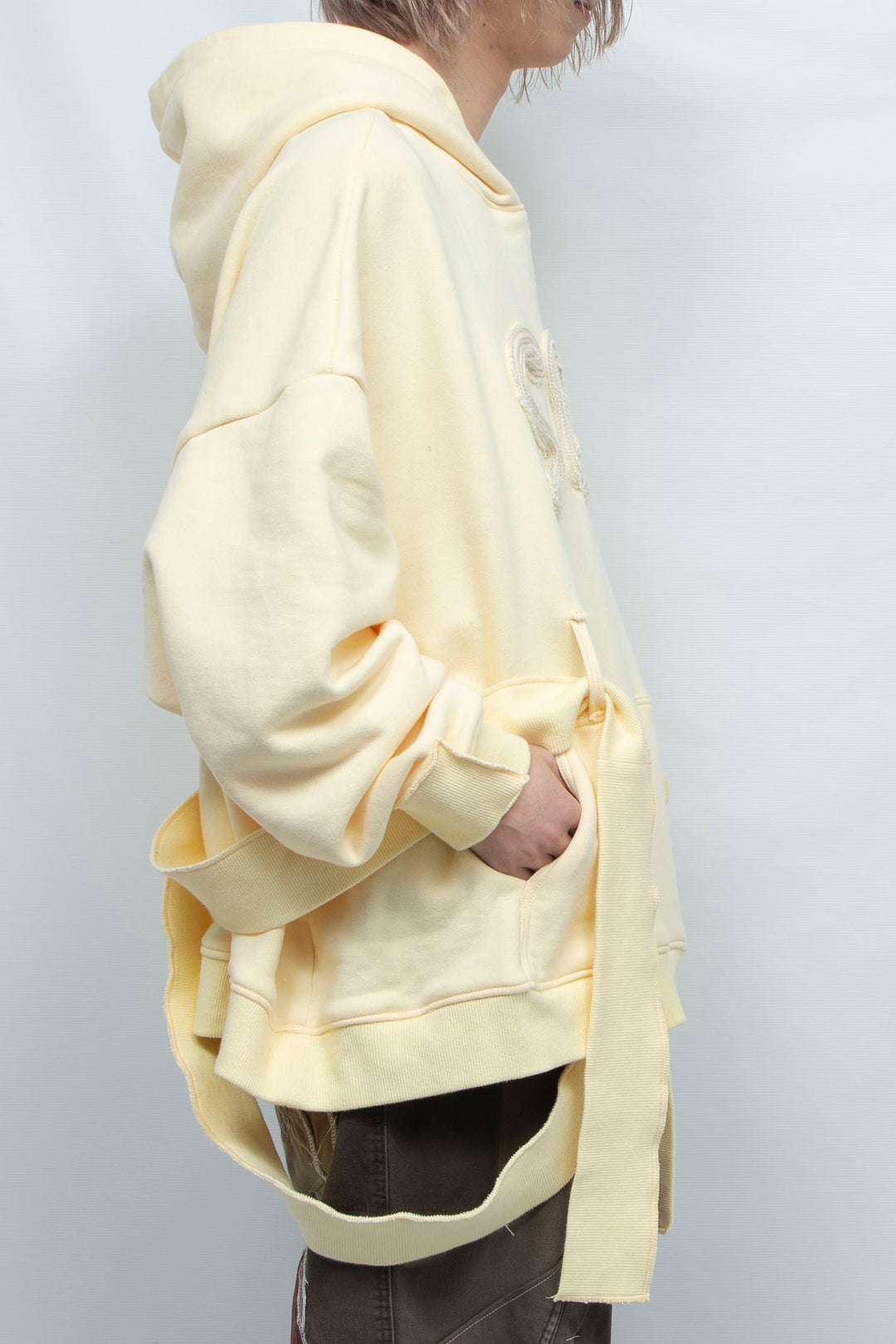 OVER BELT HOODIE CREAM