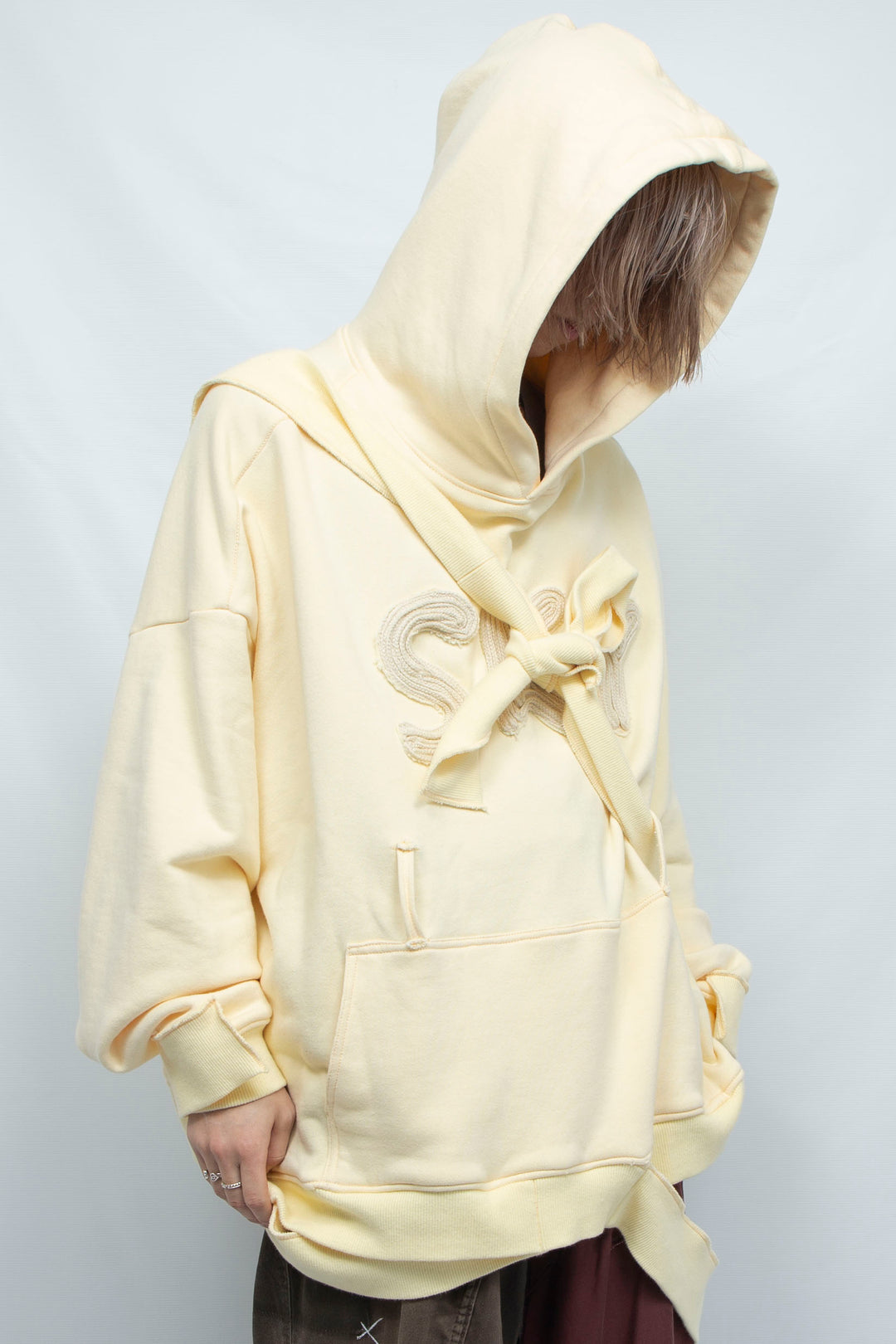 OVER BELT HOODIE CREAM