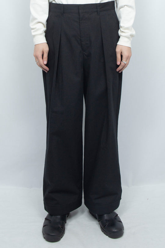 Tuck pants Black