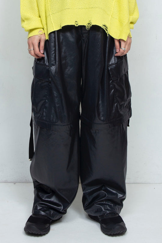 Fake-fake Leather Detachable Cargo Pants BLACK