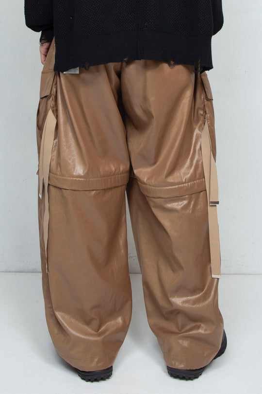 Fake-fake Leather Detachable Cargo Pants BROWN