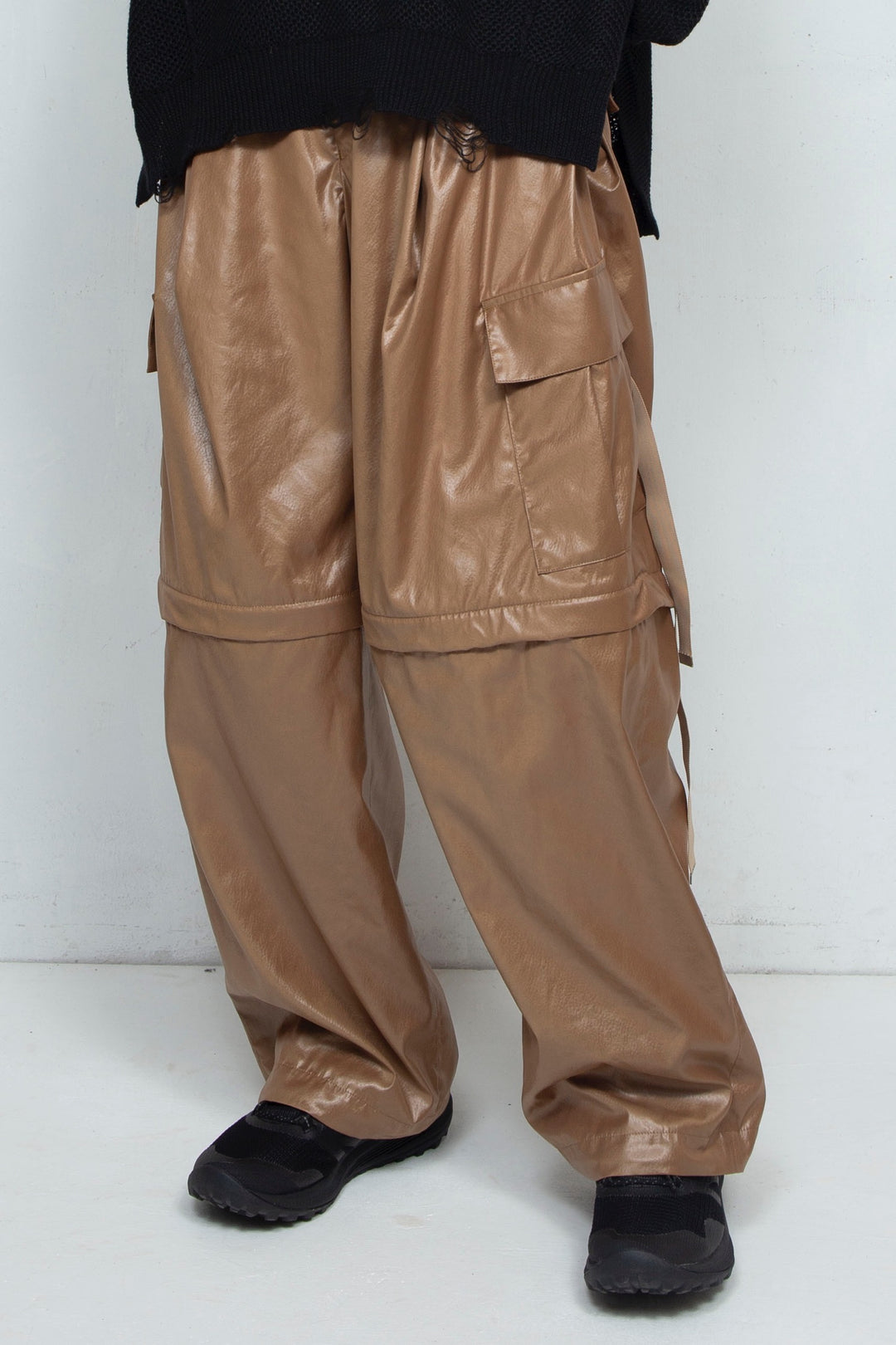 Fake-fake Leather Detachable Cargo Pants BROWN