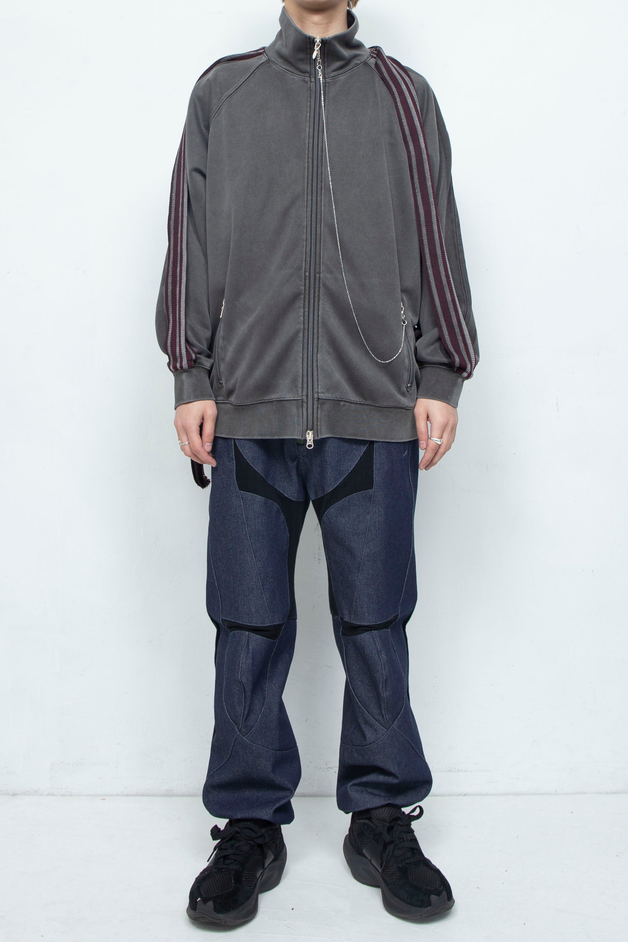 PIGMENT-DYED DISTRESSED TRACK JACKET GRAY / bodysong