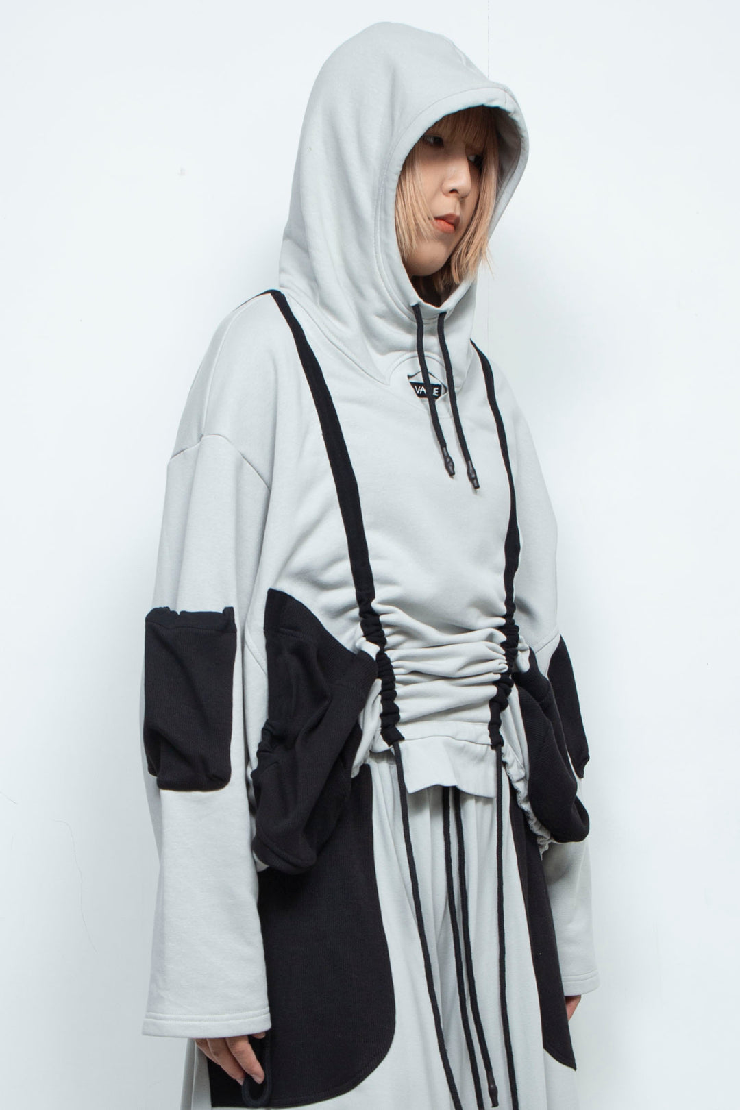 OVERSIZED HOODED GATHERED DRAWSTRINGS GREY SWEATSHIRT