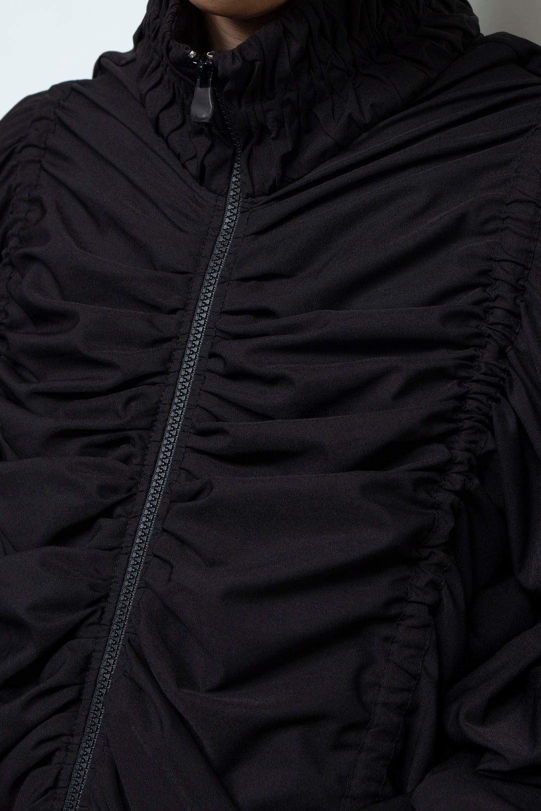 BLACK OVERSIZED GATHERED DRAWSTRINGS ZIP UP JACKET