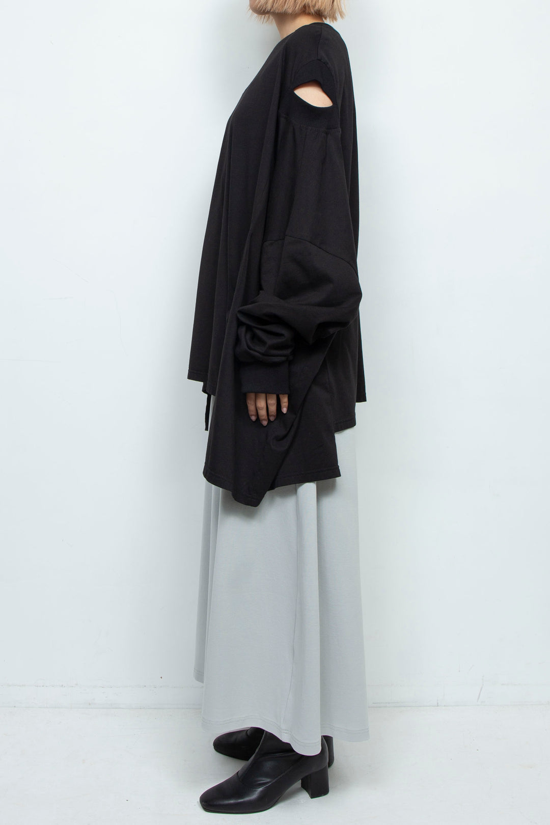 LOOSE-FITTING BLACK JERSEY OVERSIZED TUNIC