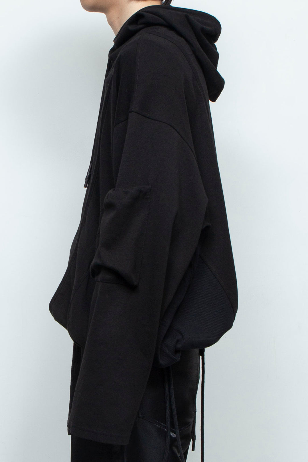 BLACK OVERSIZED HOODED GATHERED DRAWSTRINGS SWEATSHIRT