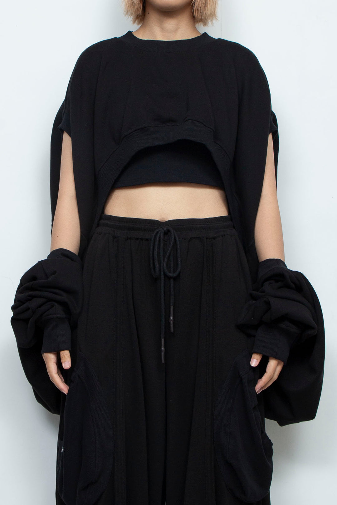 BLACK OVERSIZED TRANSFORMER CROPPED SWEATSHIRT