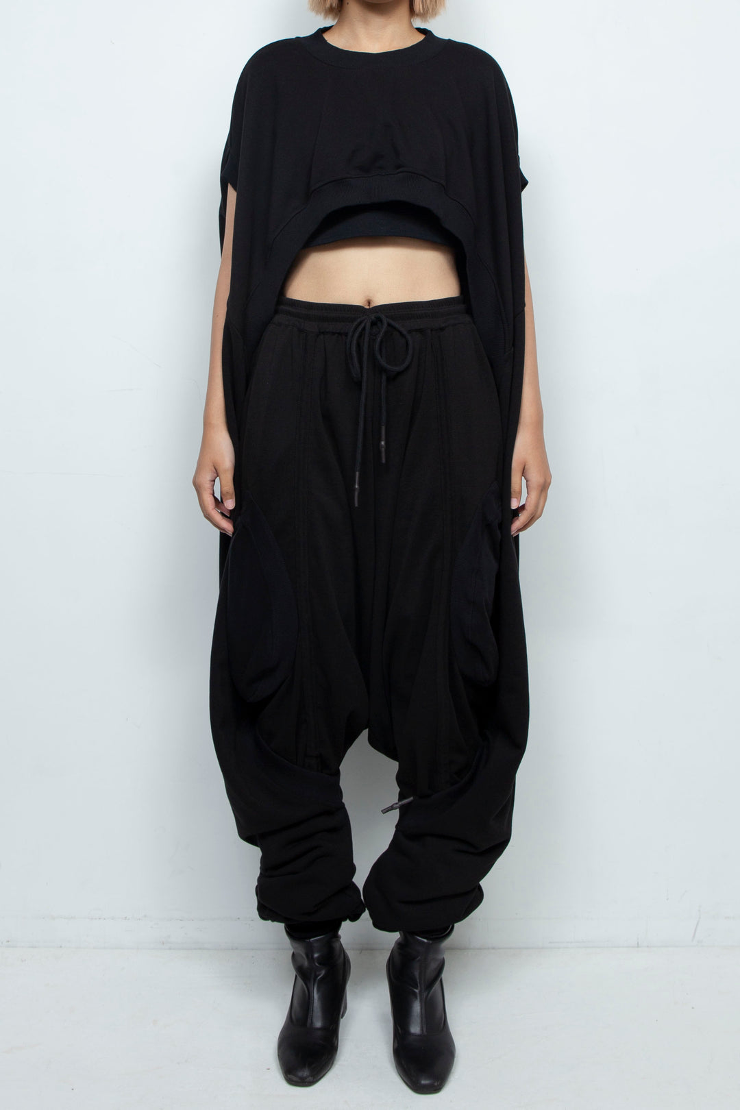 BLACK OVERSIZED TRANSFORMER CROPPED SWEATSHIRT