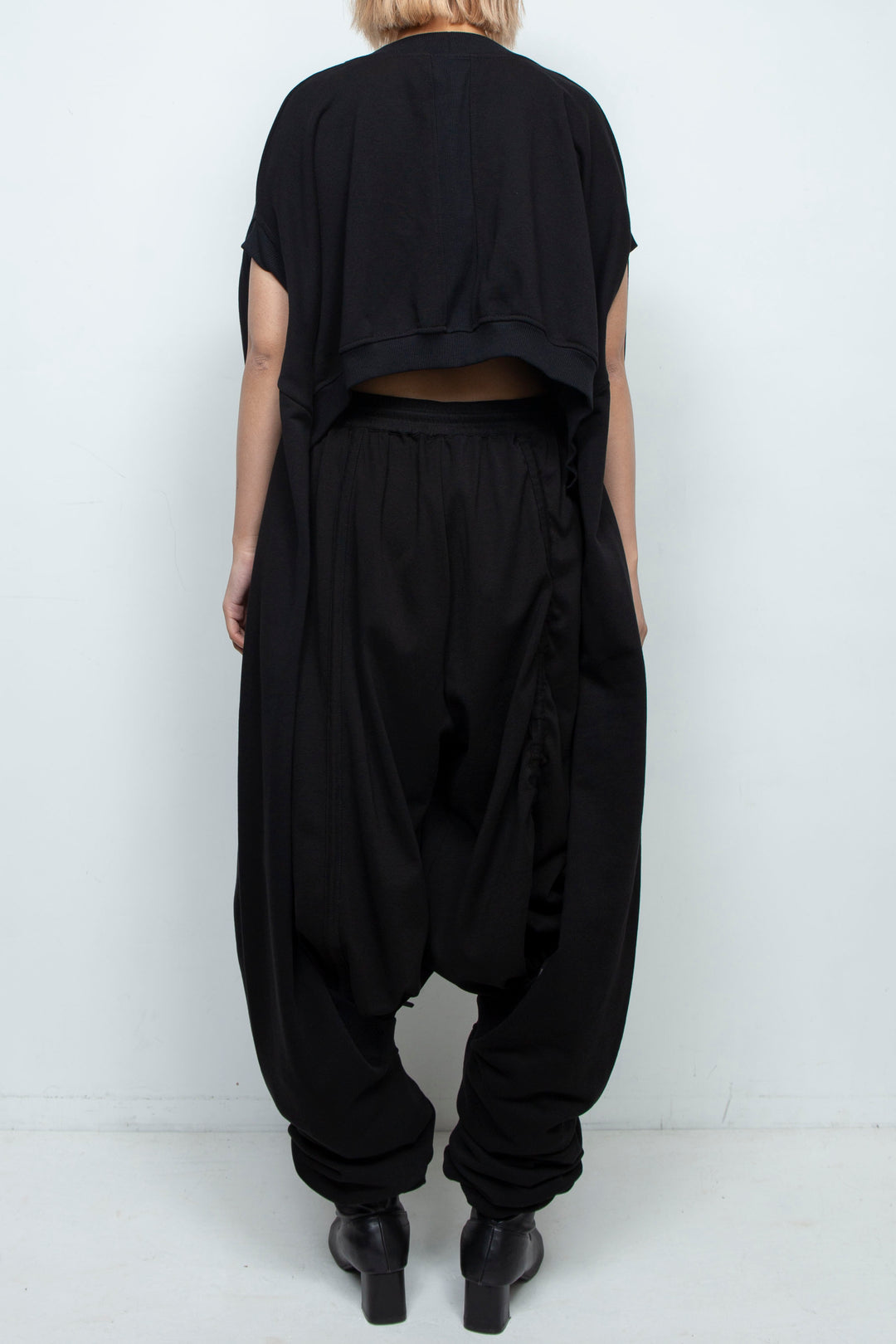 BLACK OVERSIZED TRANSFORMER CROPPED SWEATSHIRT