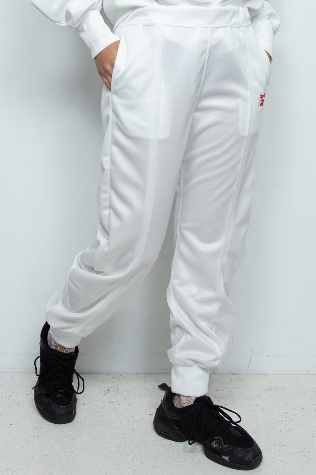Reebok deformed sweat pants White