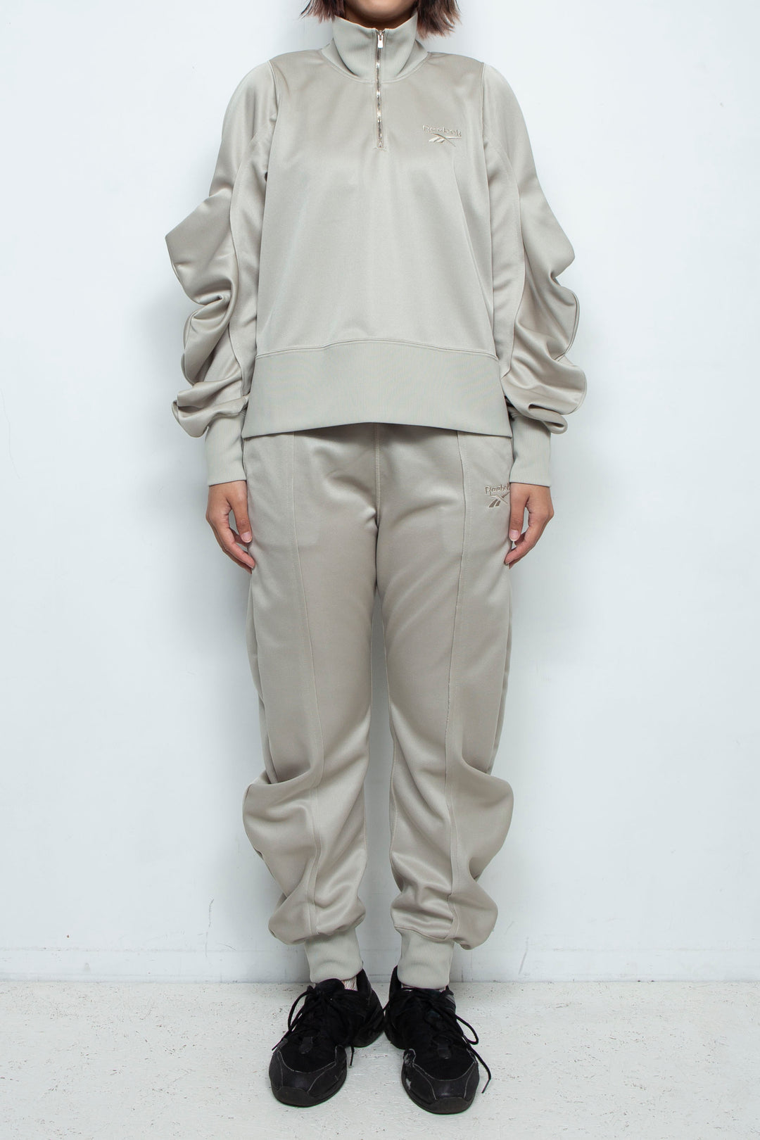 Reebok half zip deformed sweat shirt Greige