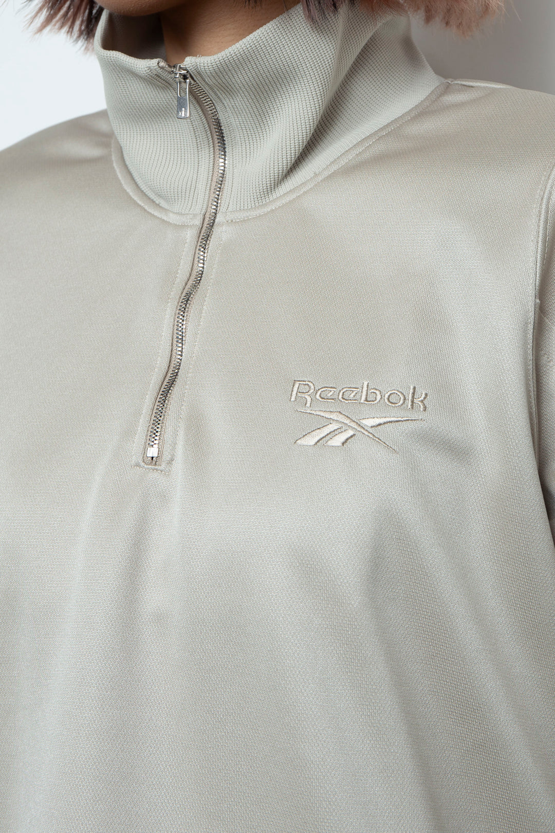 Reebok half zip deformed sweat shirt Greige