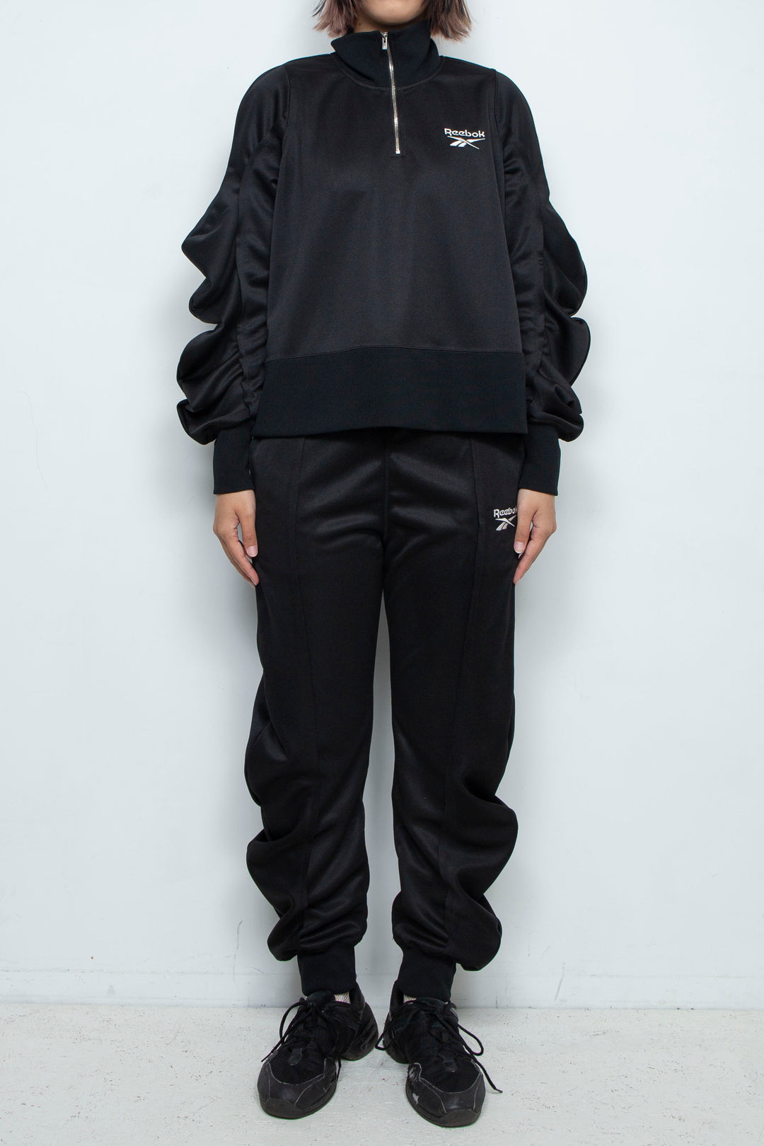 Reebok deformed sweat pants Black