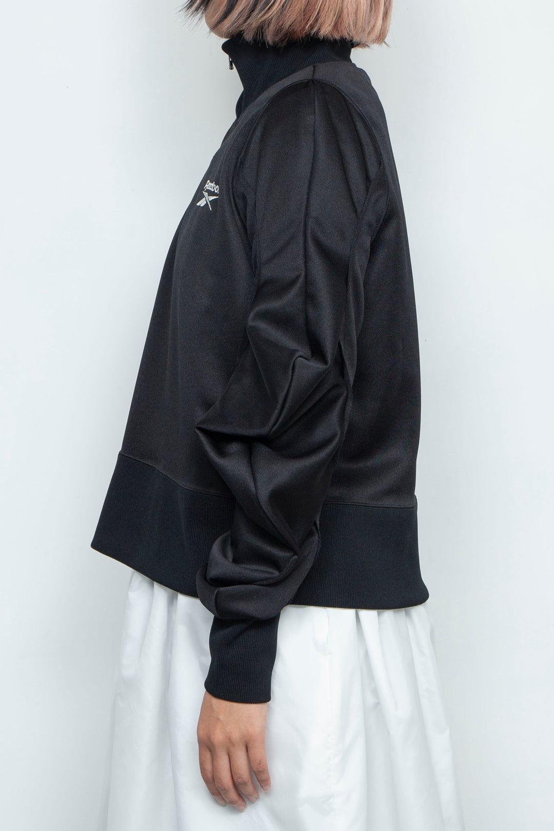 Reebok half zip deformed sweat shirt Black