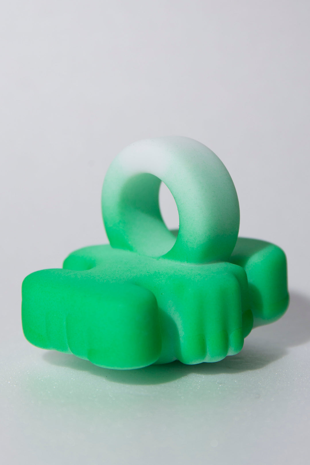clown ring ( L )