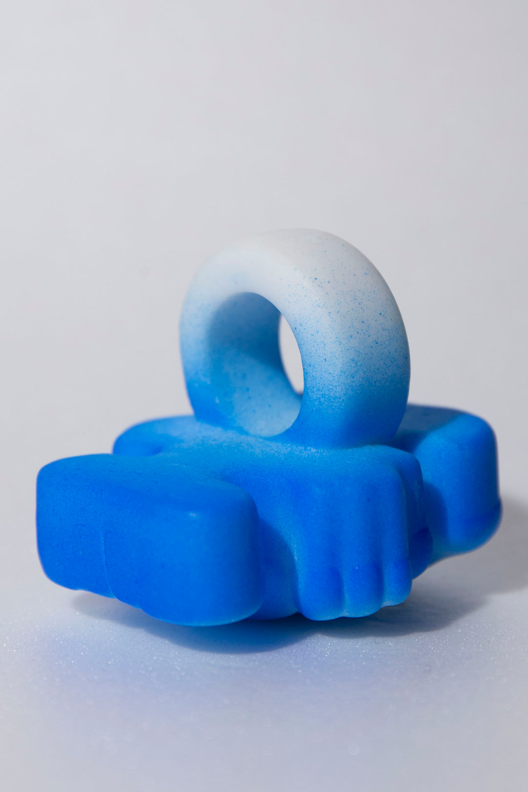 clown ring ( L )