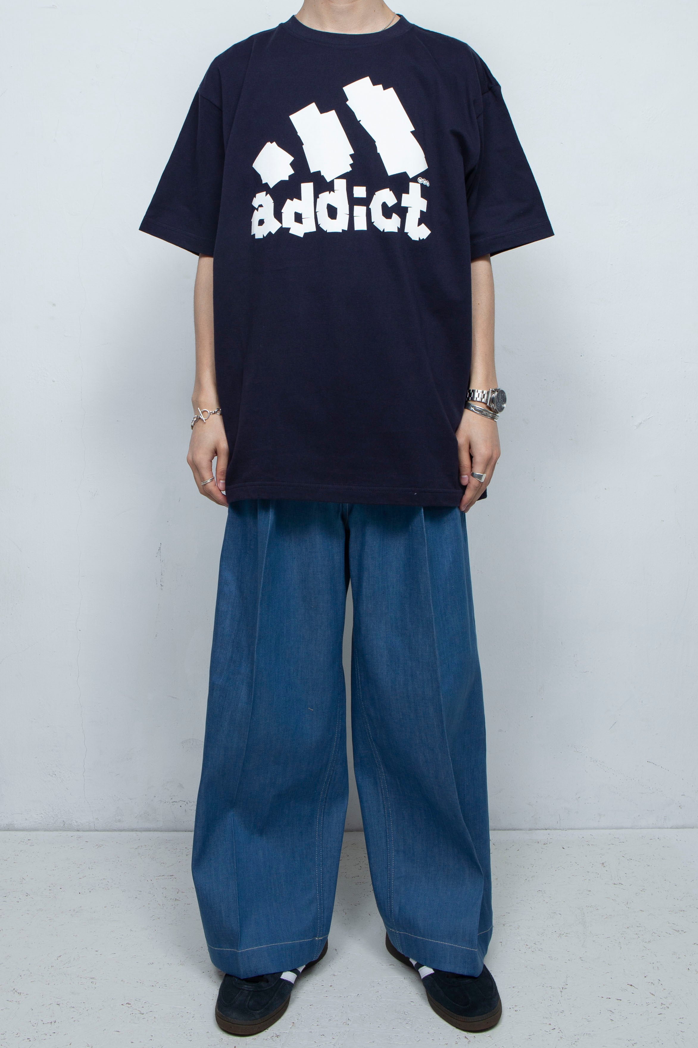 ADDICT TEE