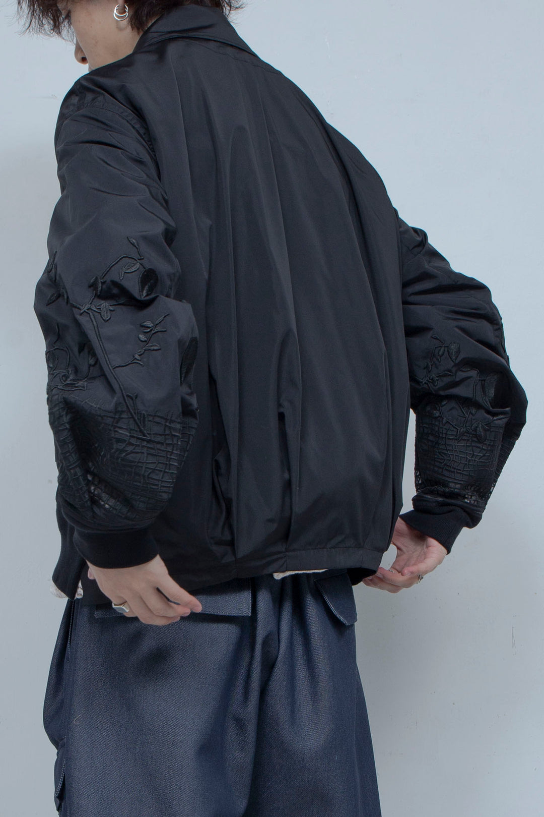 Multi-embroidered side-zip flight jacket BLACK