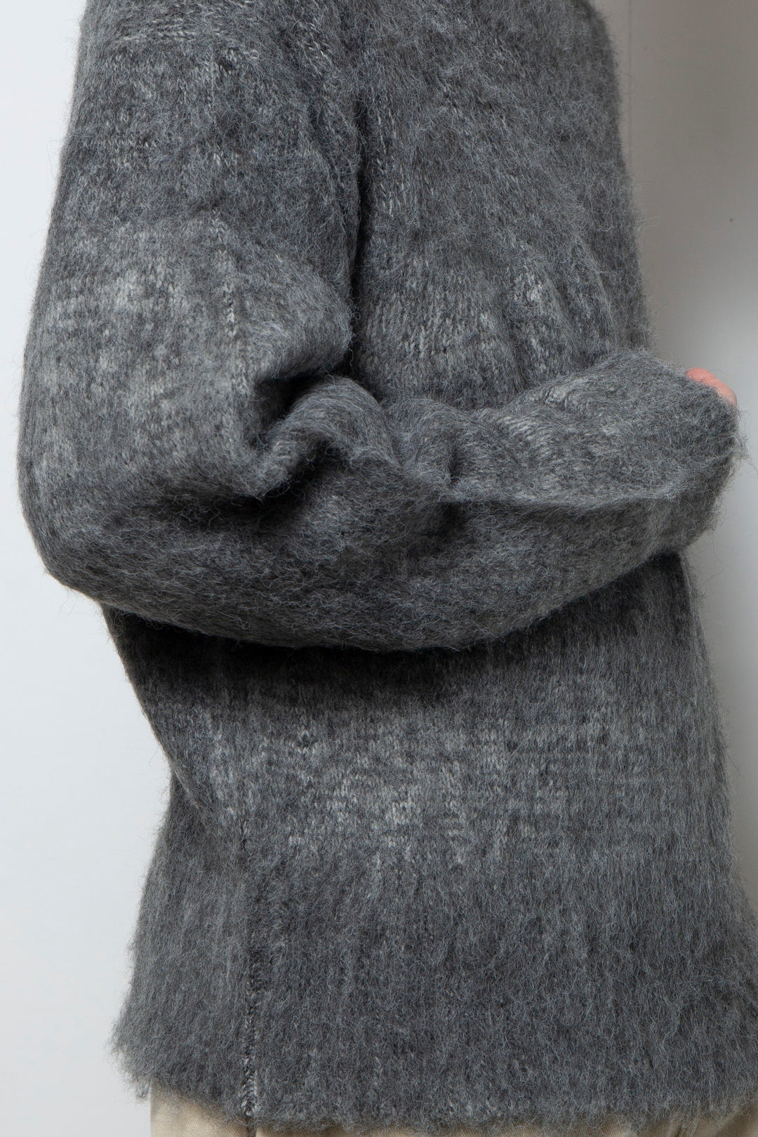 Alpaca Wool Gradient Shaggy Knit BLACK