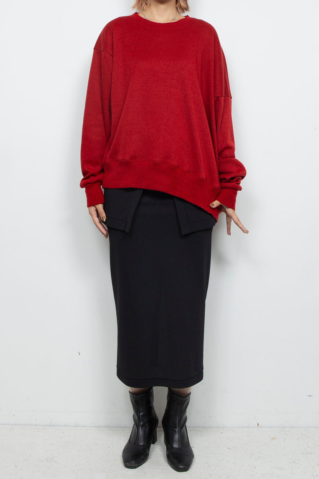 Asymmetric Smooth Knit Pullover Red