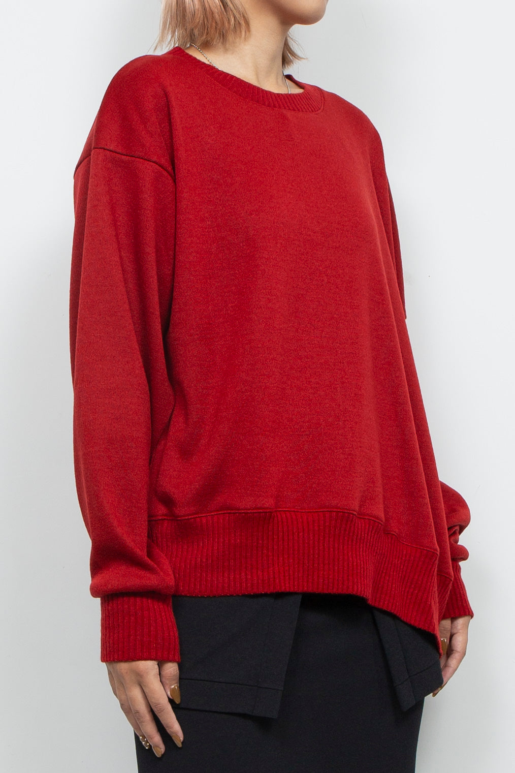 Asymmetric Smooth Knit Pullover Red