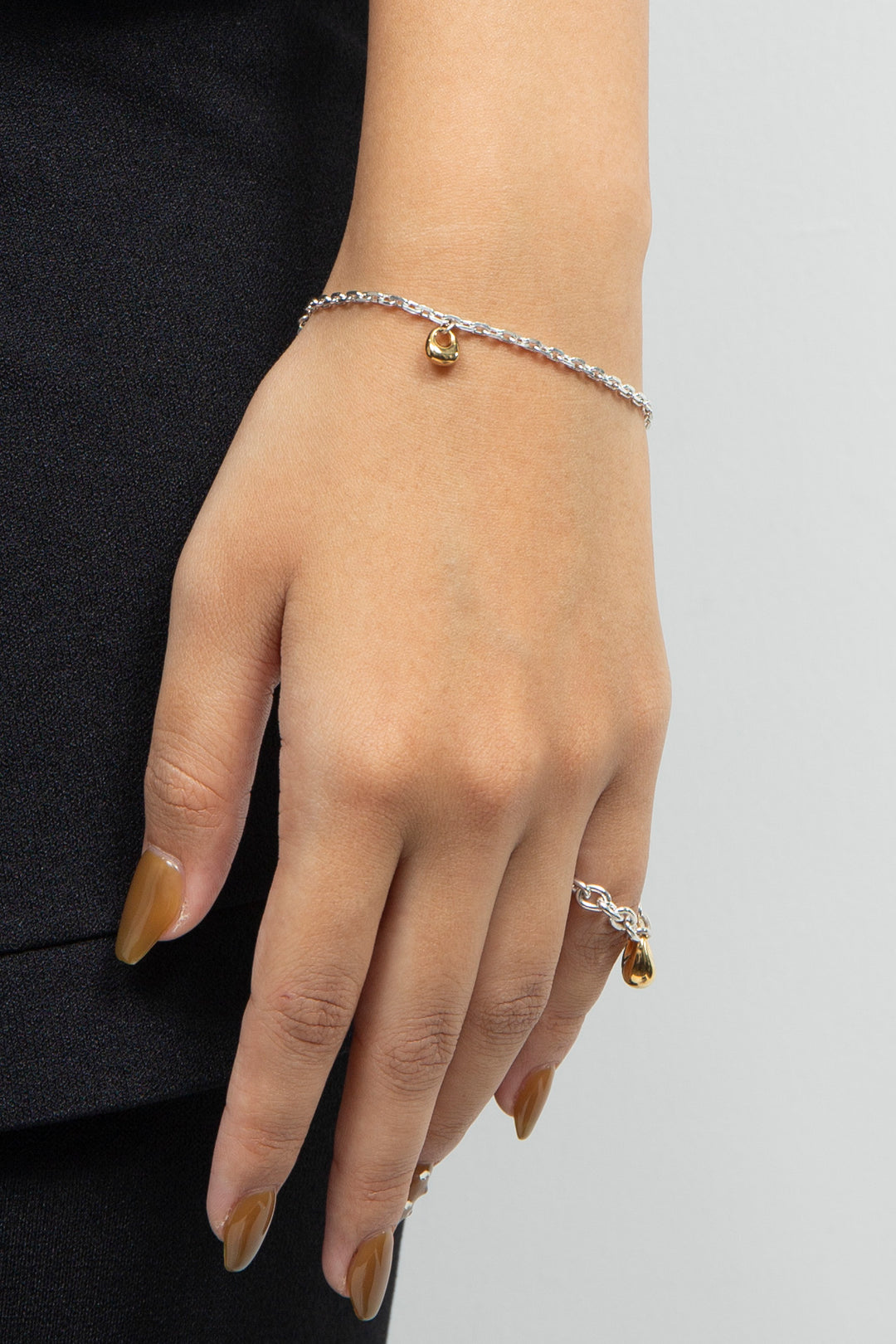 Selene 21:55 – Gilded Drop（金色の滴り）｜Chain ring