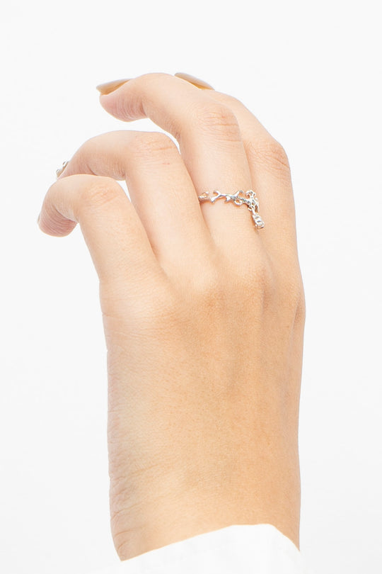 Teardrop Rococo Ring Silver