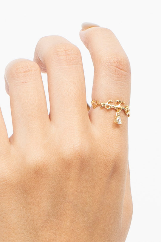 Teardrop Rococo Ring Gold
